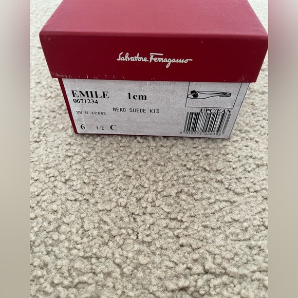 Salvatore Ferragamo Black 'Emile' bow suede mules slide flats Size 6.5C - Picture 2 of 11